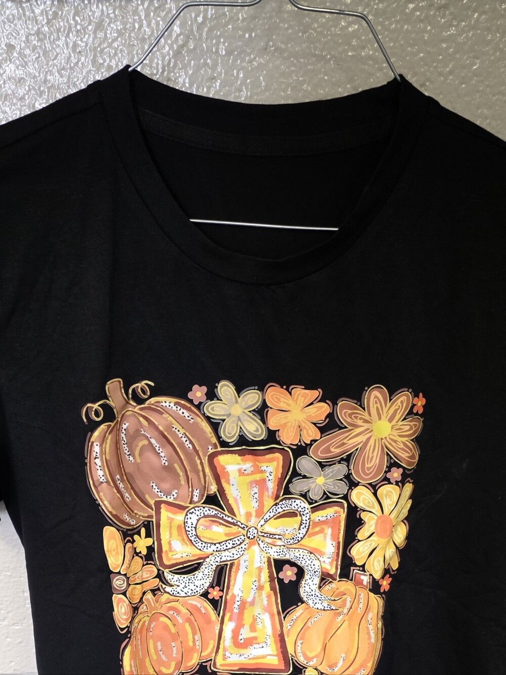 Women’s Medium Fall Pumpkin Cross T-Shirt Christian Faith Thanksgiving Graphic T